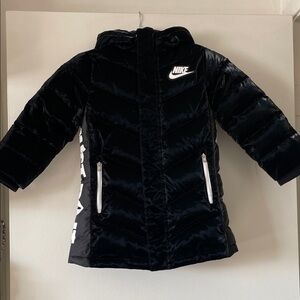 NIKE Kids| Black and White Puffer Jacket| size 4| GUC